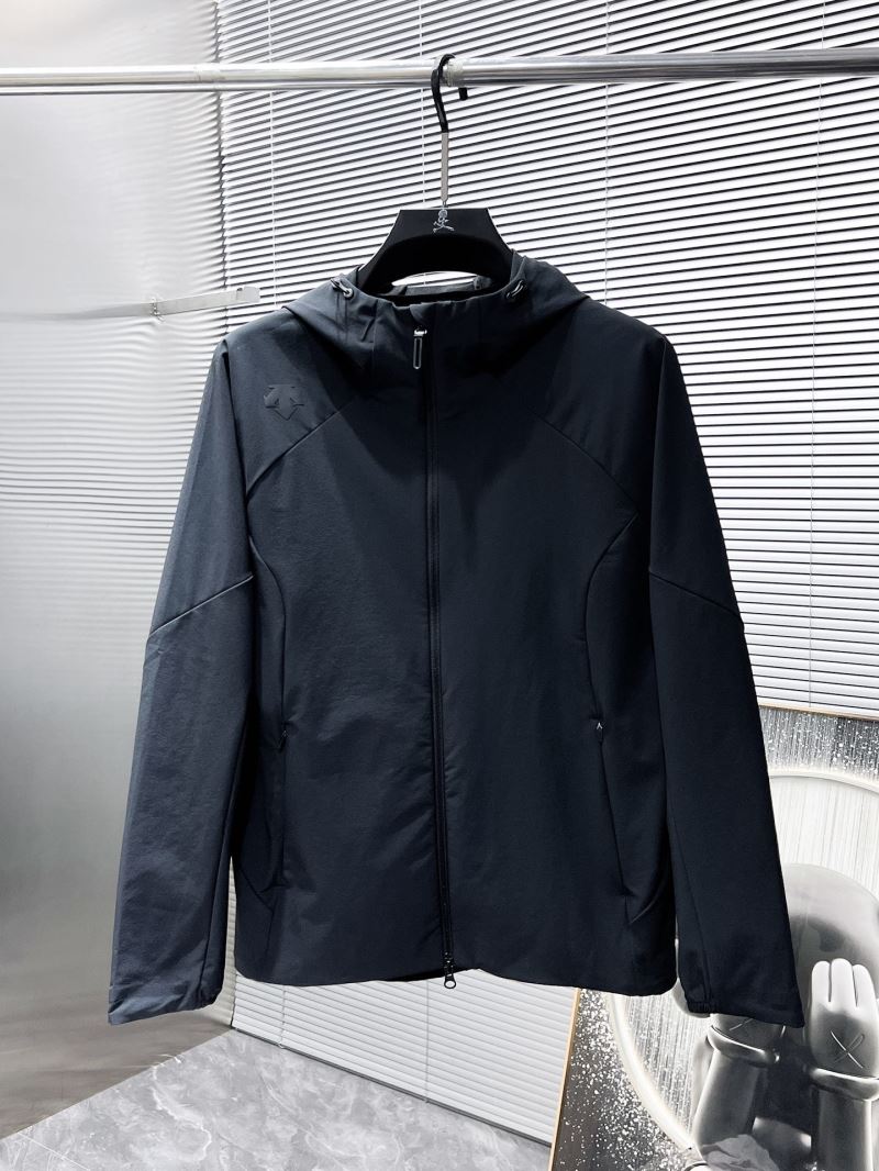 Descente Outwear